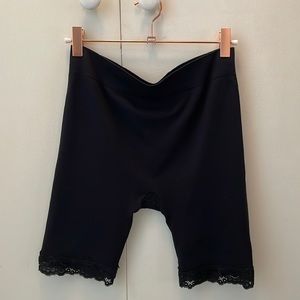 FREE PEOPLE bike shorts w/lace trim